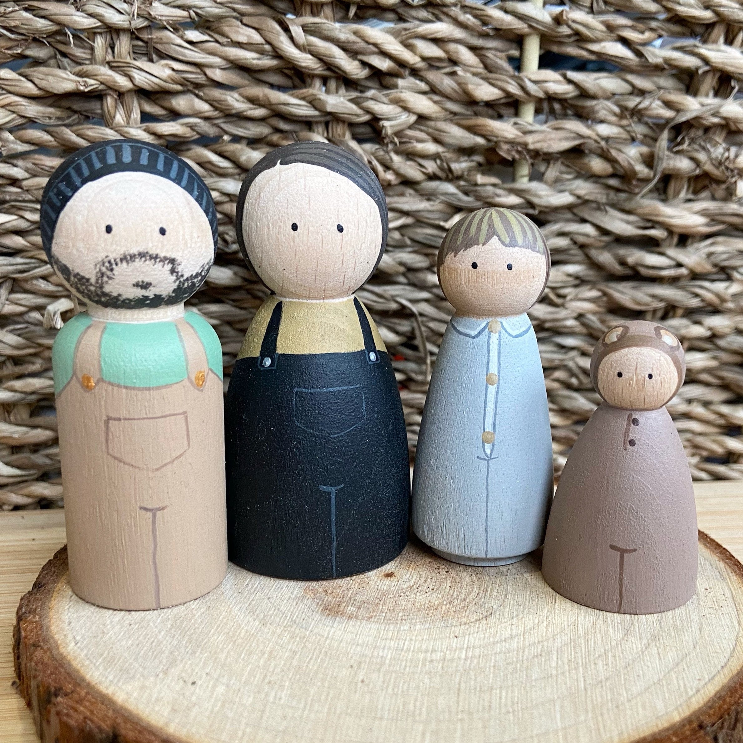 Custom Family Peg Dolls