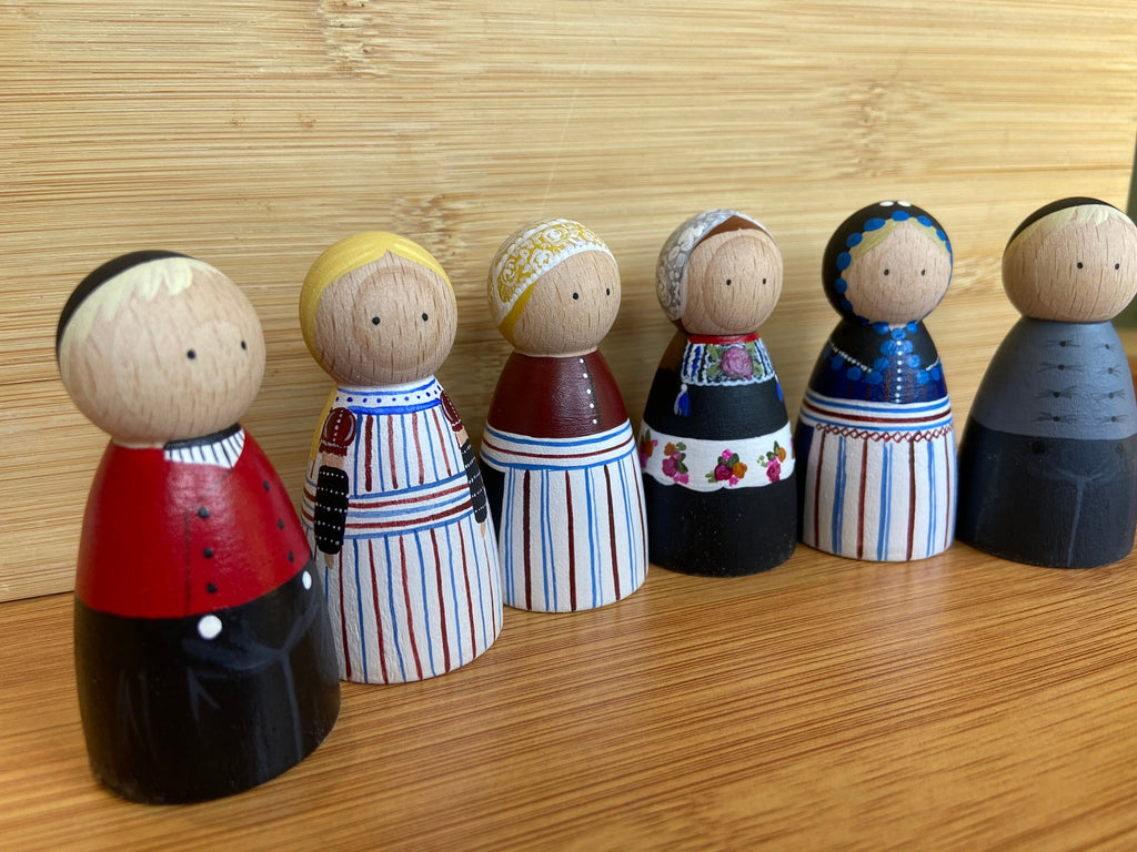 Guys and Girls of the Globe Multicultural Peg Dolls