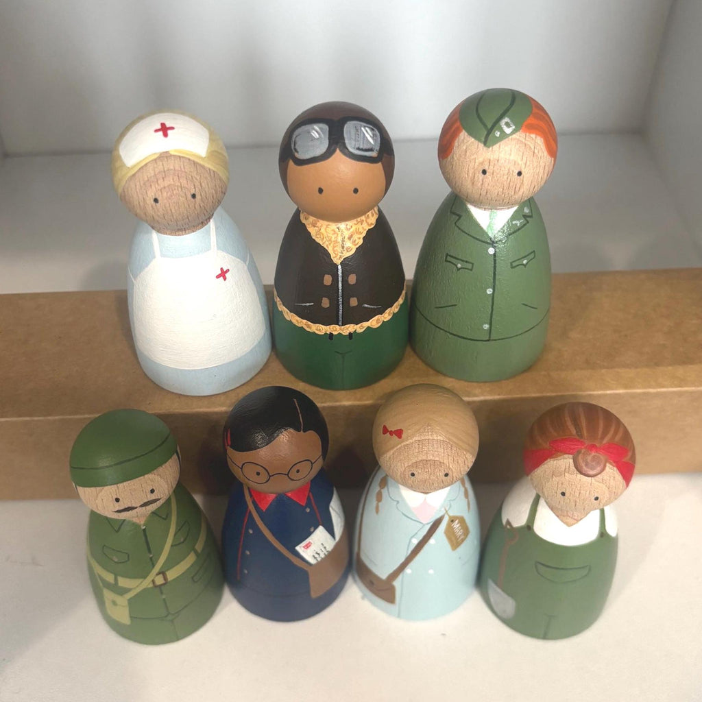 War Peg Doll Set