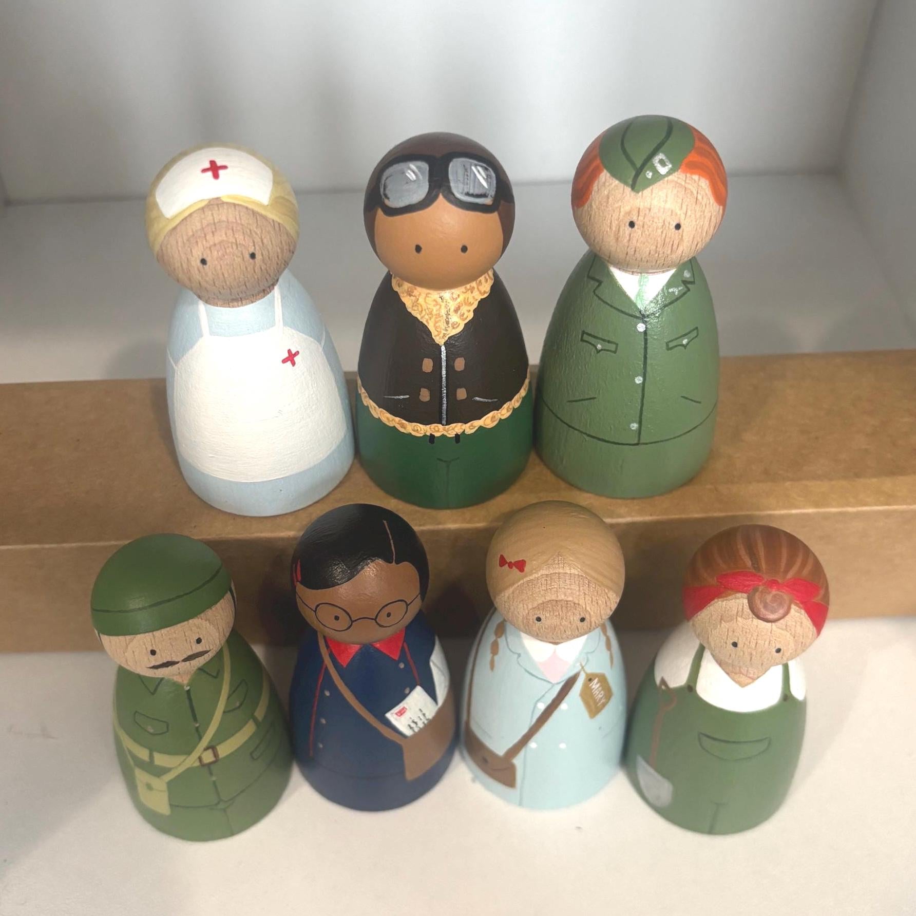 War Peg Doll Set