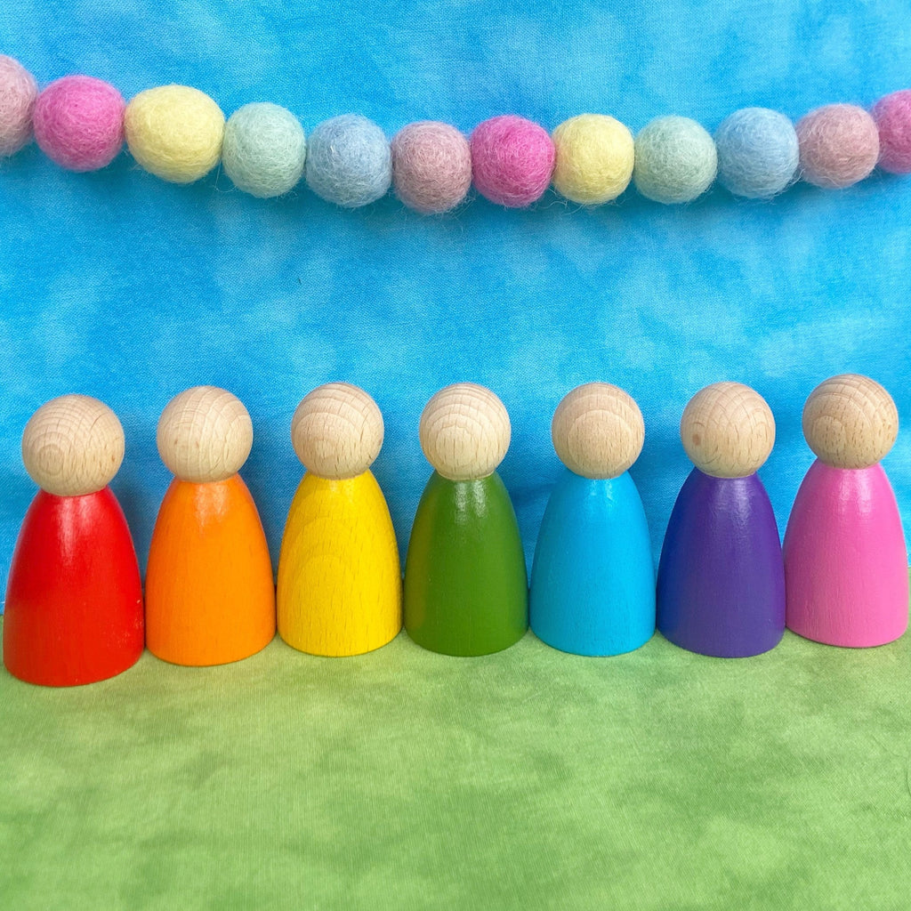 Simple Rainbow Peg Doll Set