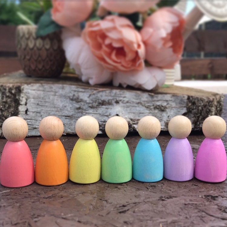 Simple Rainbow Peg Doll Set