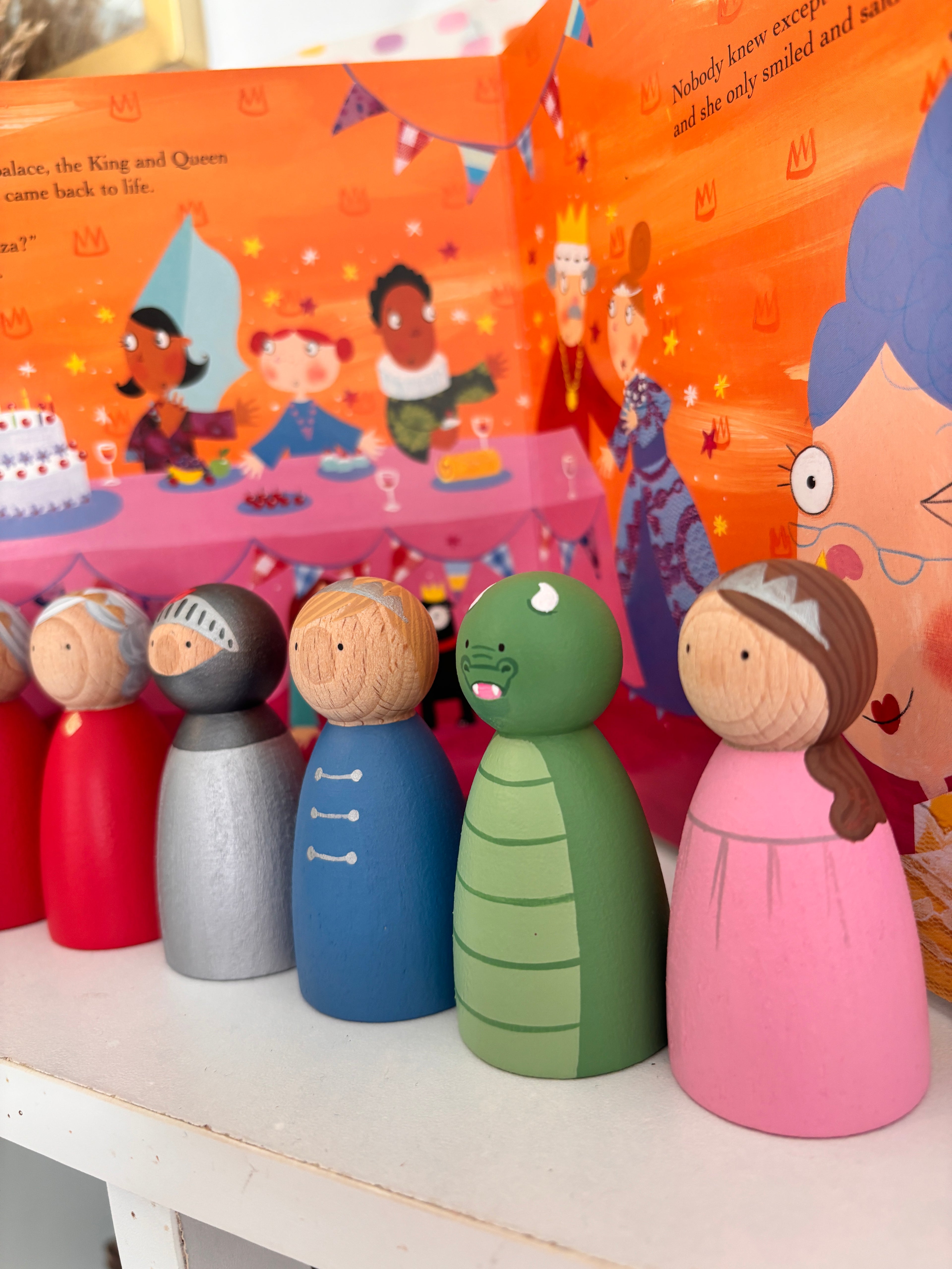 Royal Peg Doll Play Set